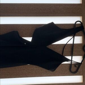 Elegant Black Sleeveless Dress